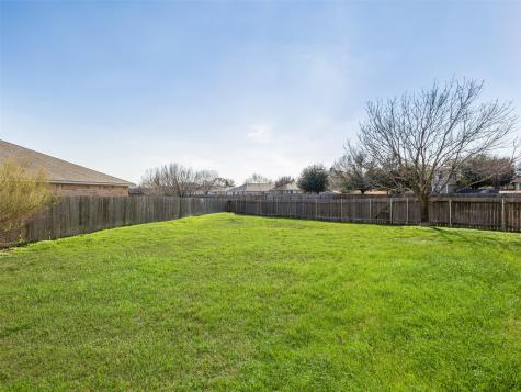 102 Erin Cove Hutto TX 78634