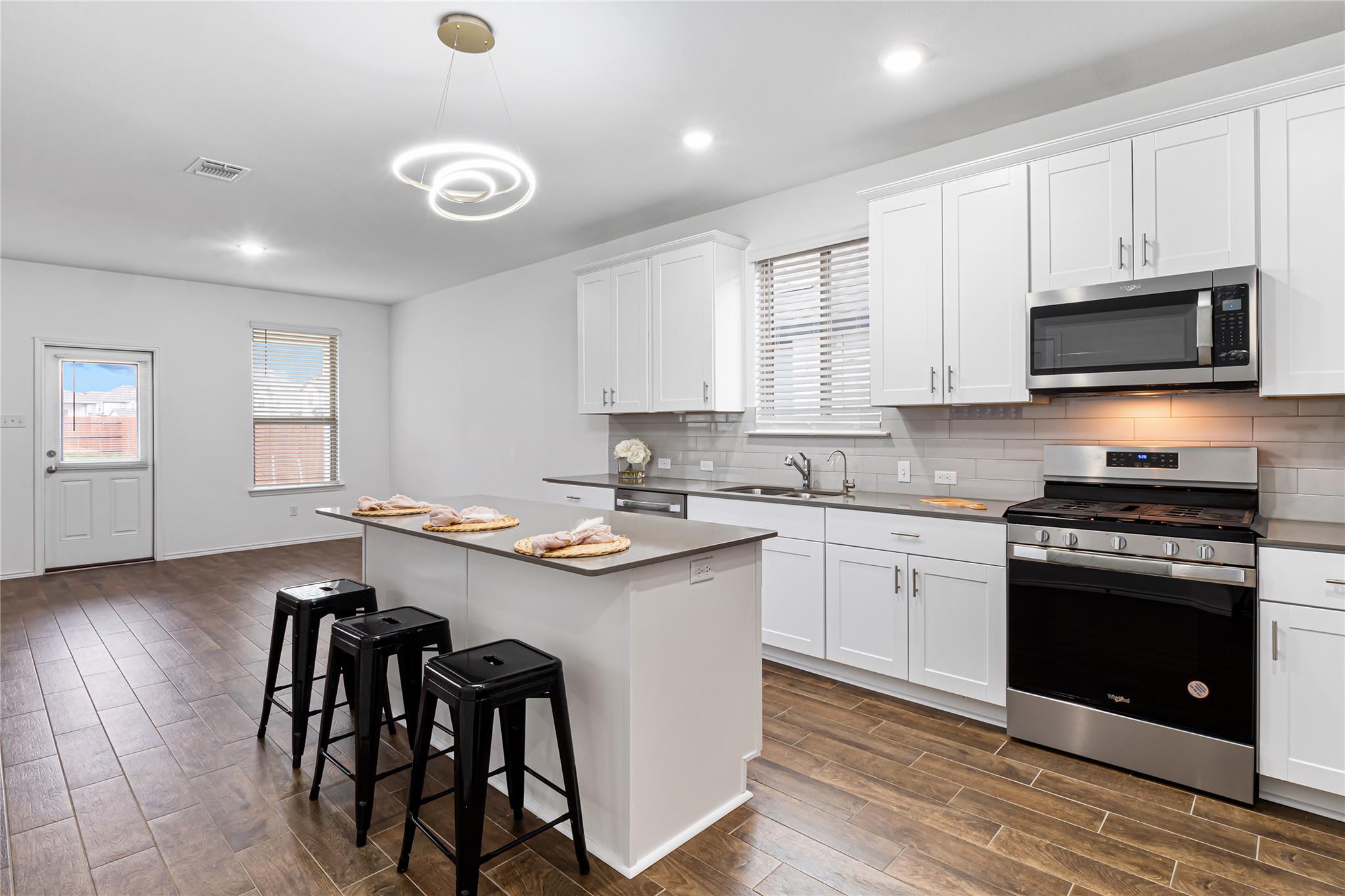 137 Bennington Drive Liberty Hill TX 78642