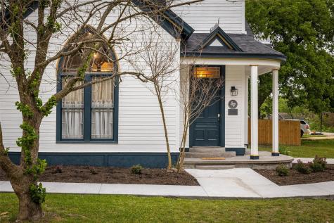 346 W Pietzsch Street Bartlett TX 76511