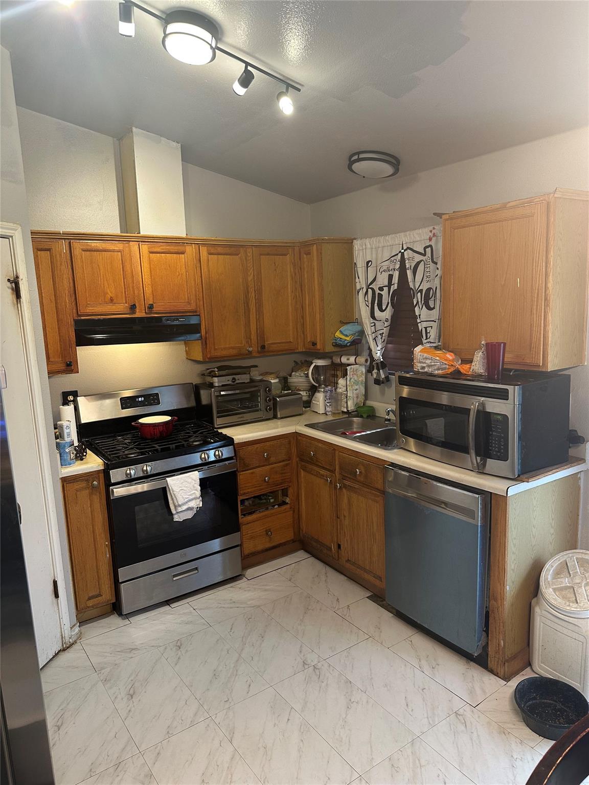 7007 Colony Loop Drive Austin TX 78724