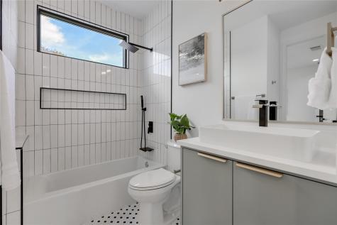 1901 W Saint Johns Avenue Austin TX 78757