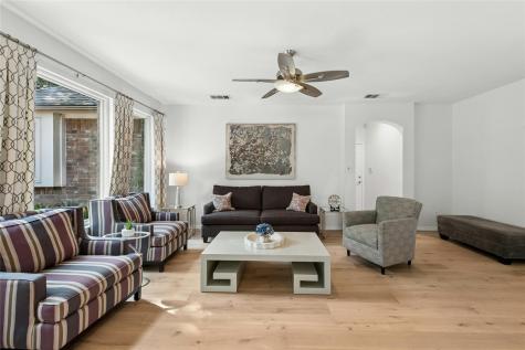 5828 Taylor Draper Cove Austin TX 78759