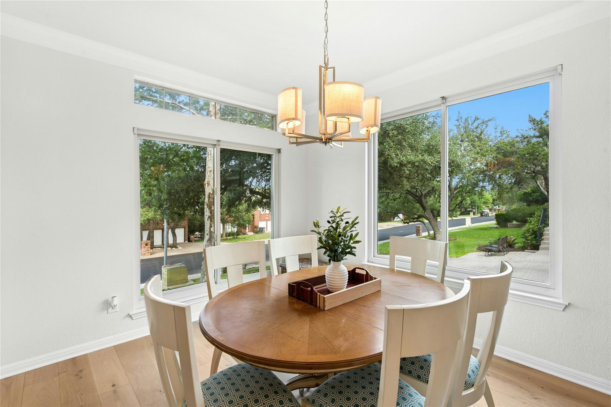 5828 Taylor Draper Cove Austin TX 78759