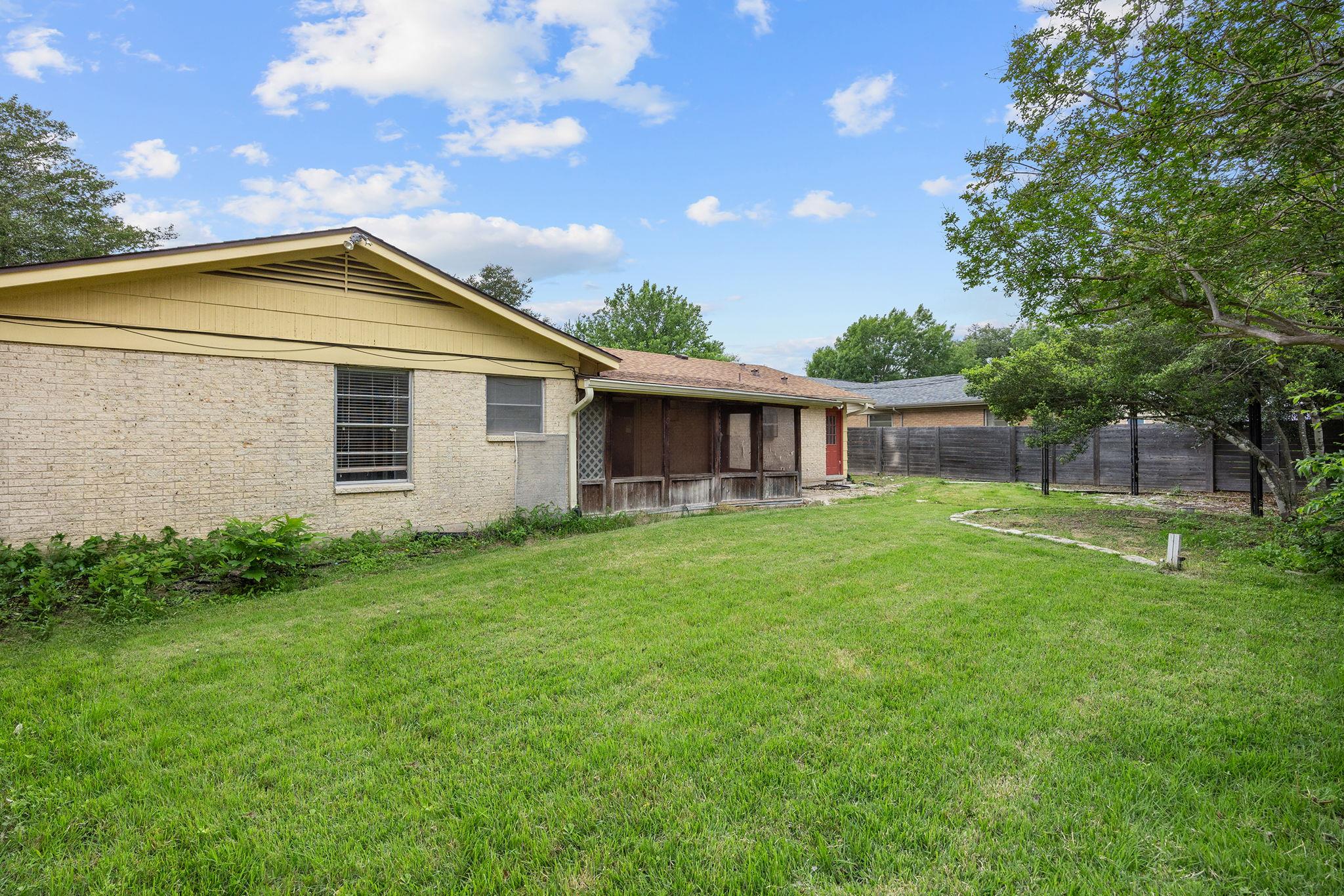 5509 Mapleleaf Drive Austin TX 78723