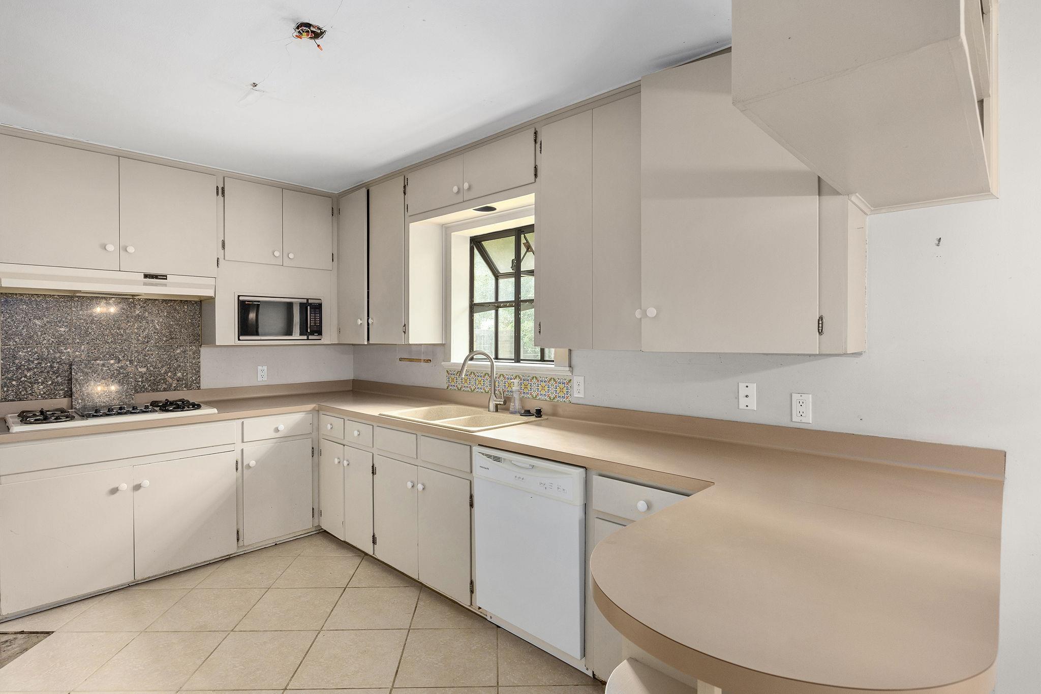 5509 Mapleleaf Drive Austin TX 78723