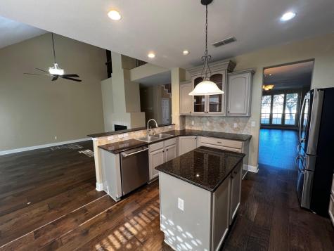 929 N Horton Street La Grange TX 78945