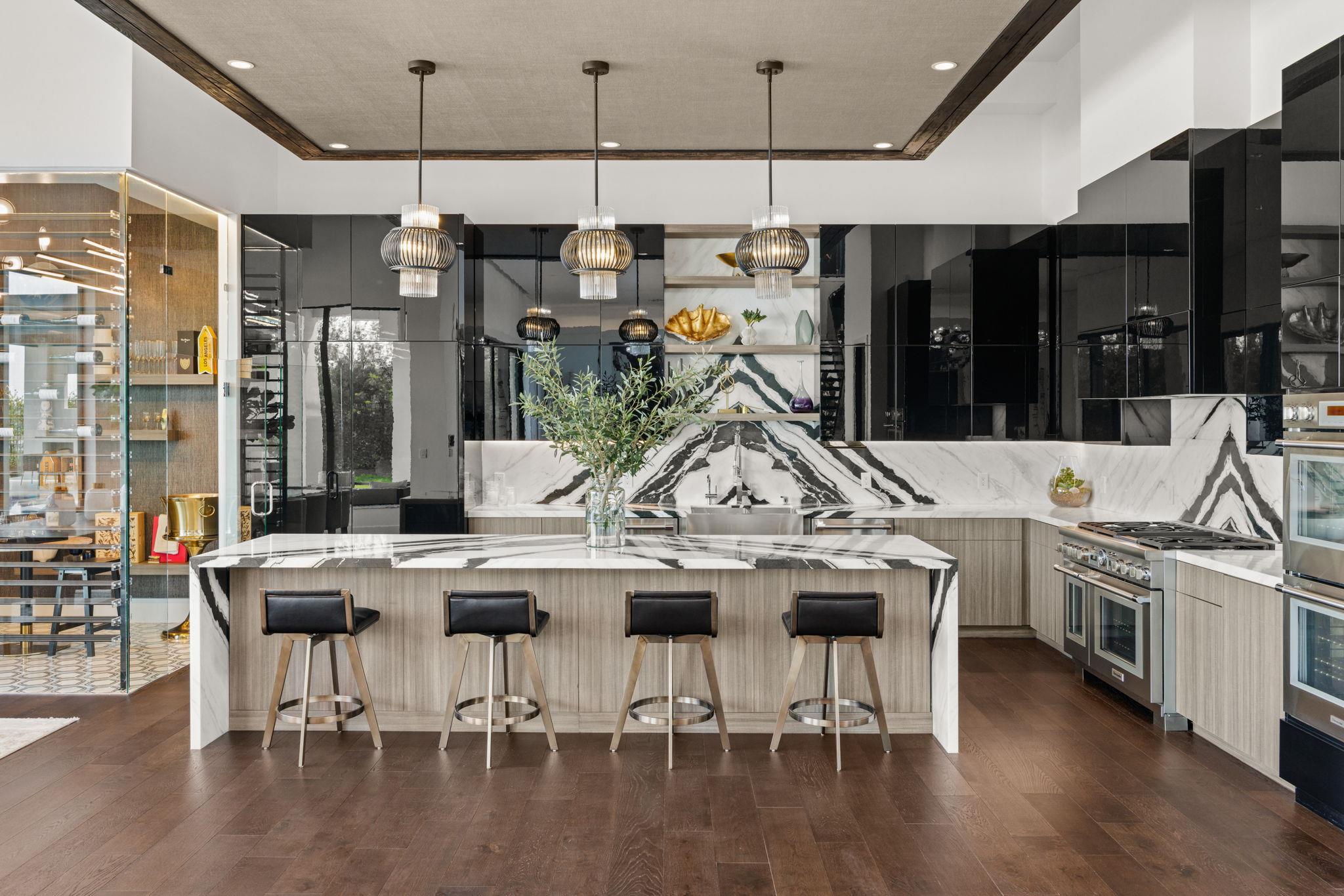 912 Watercliffe Lago Vista TX 78645