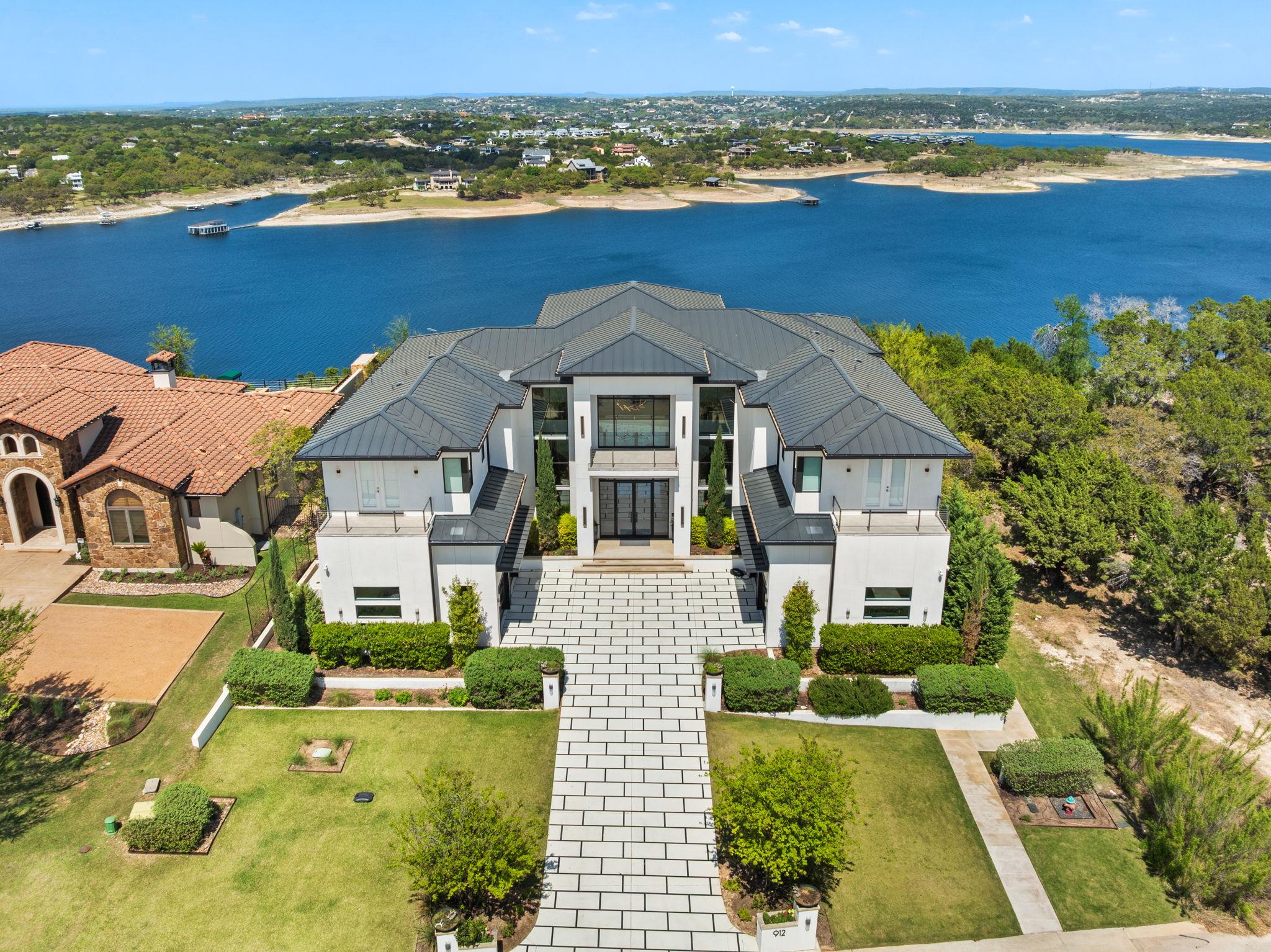 912 Watercliffe Lago Vista TX 78645