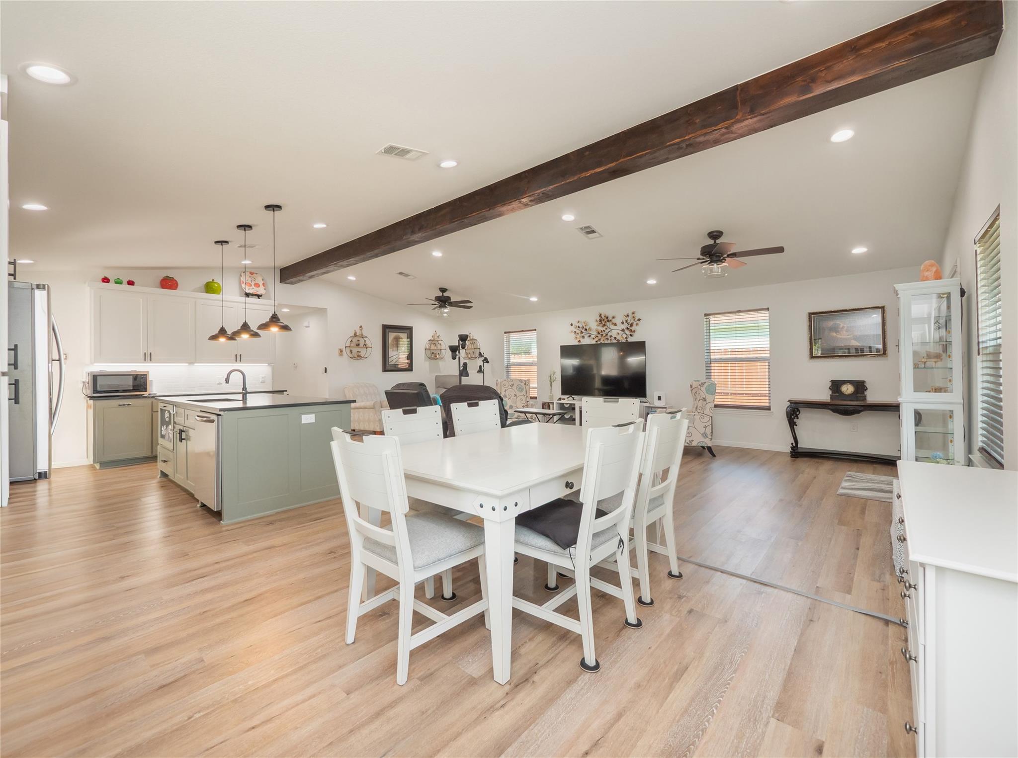 614 W 3rd Street Mcgregor TX 76657