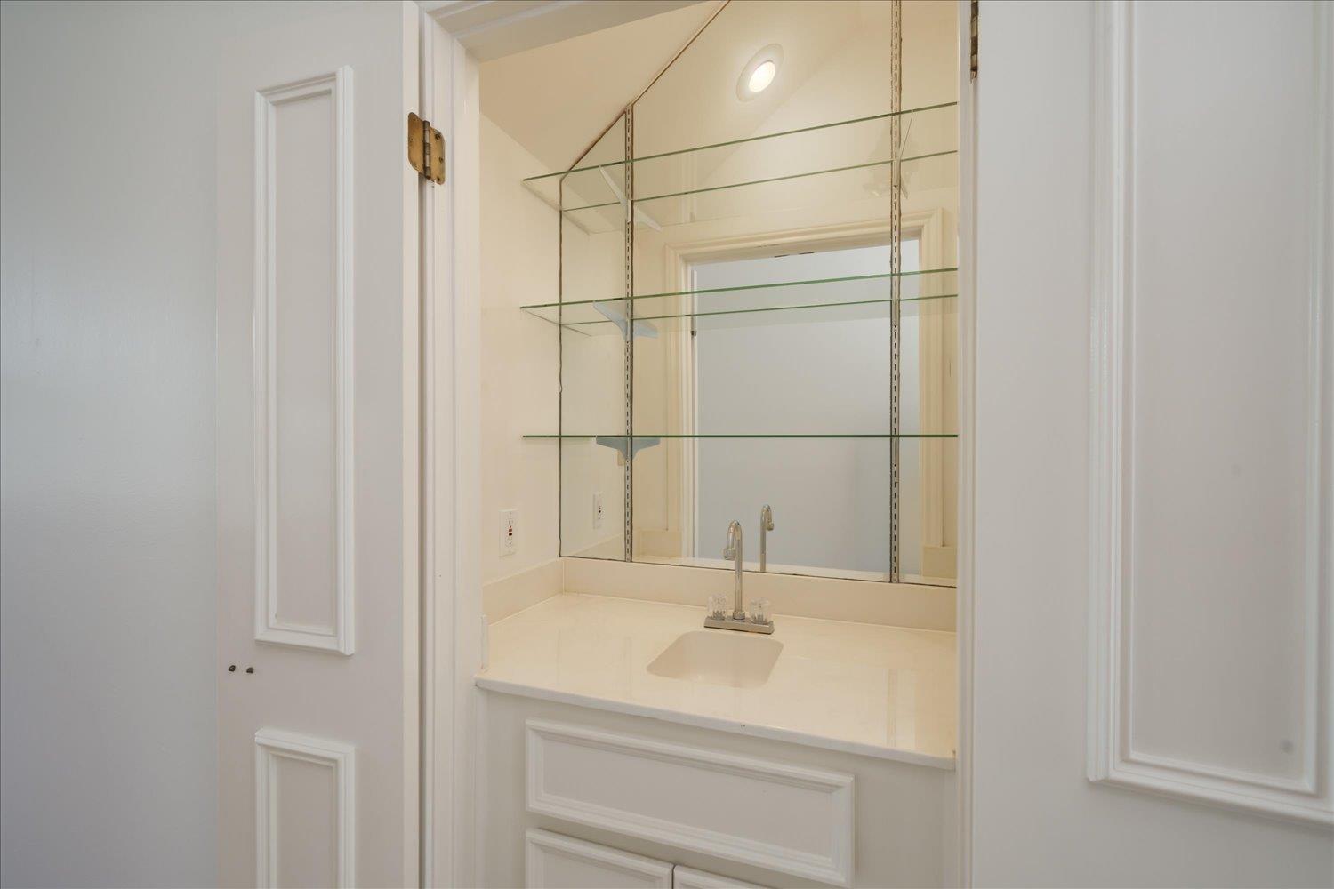 3529 Fawn Creek Path Austin TX 78746