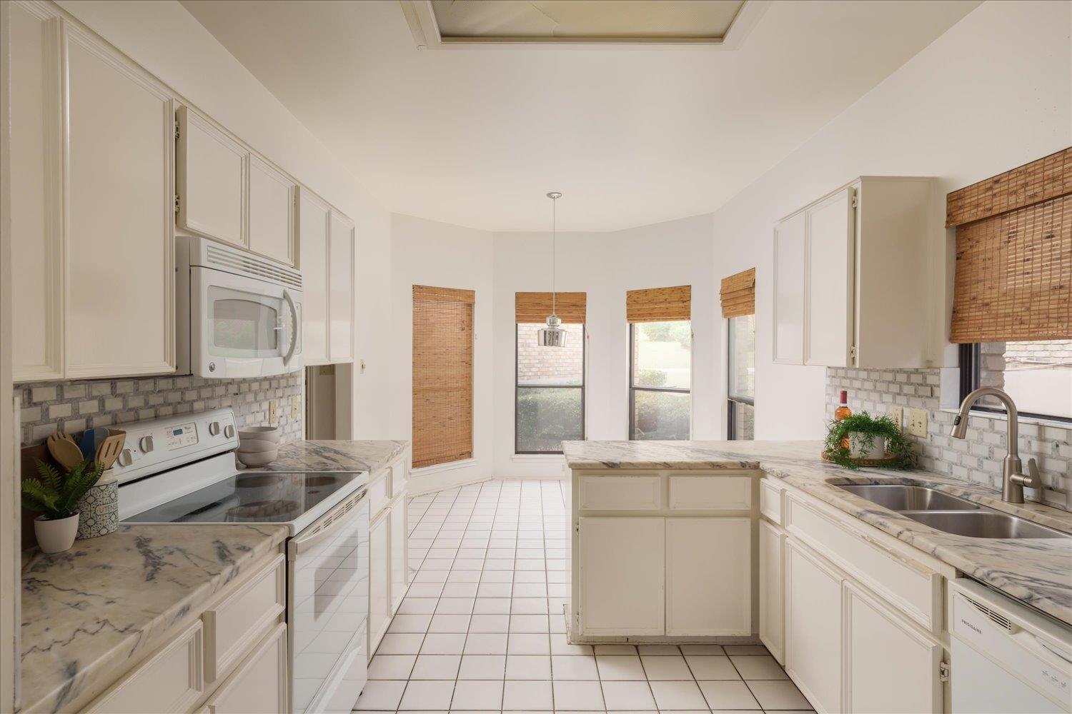 3529 Fawn Creek Path Austin TX 78746