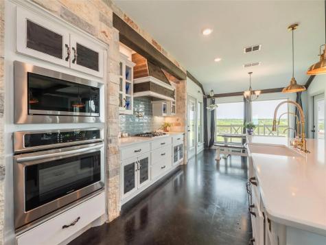 5840 County Road 202 Lampasas TX 76550