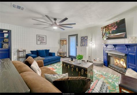 10967 Clyde Acord Road Franklin TX 77856