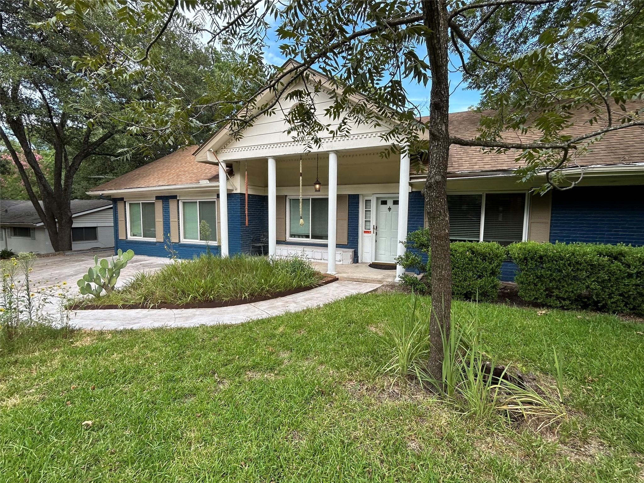 11303 Oakwood Drive Austin TX 78753