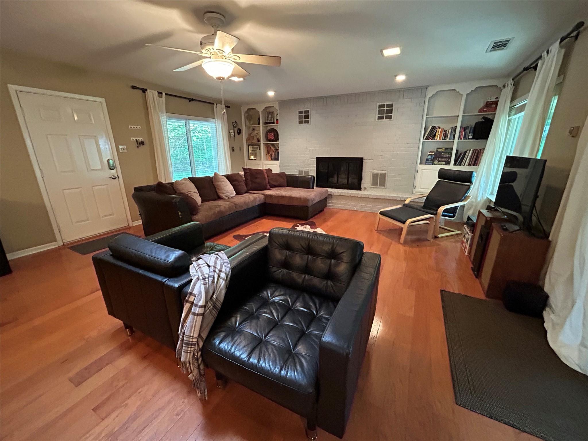 11303 Oakwood Drive Austin TX 78753