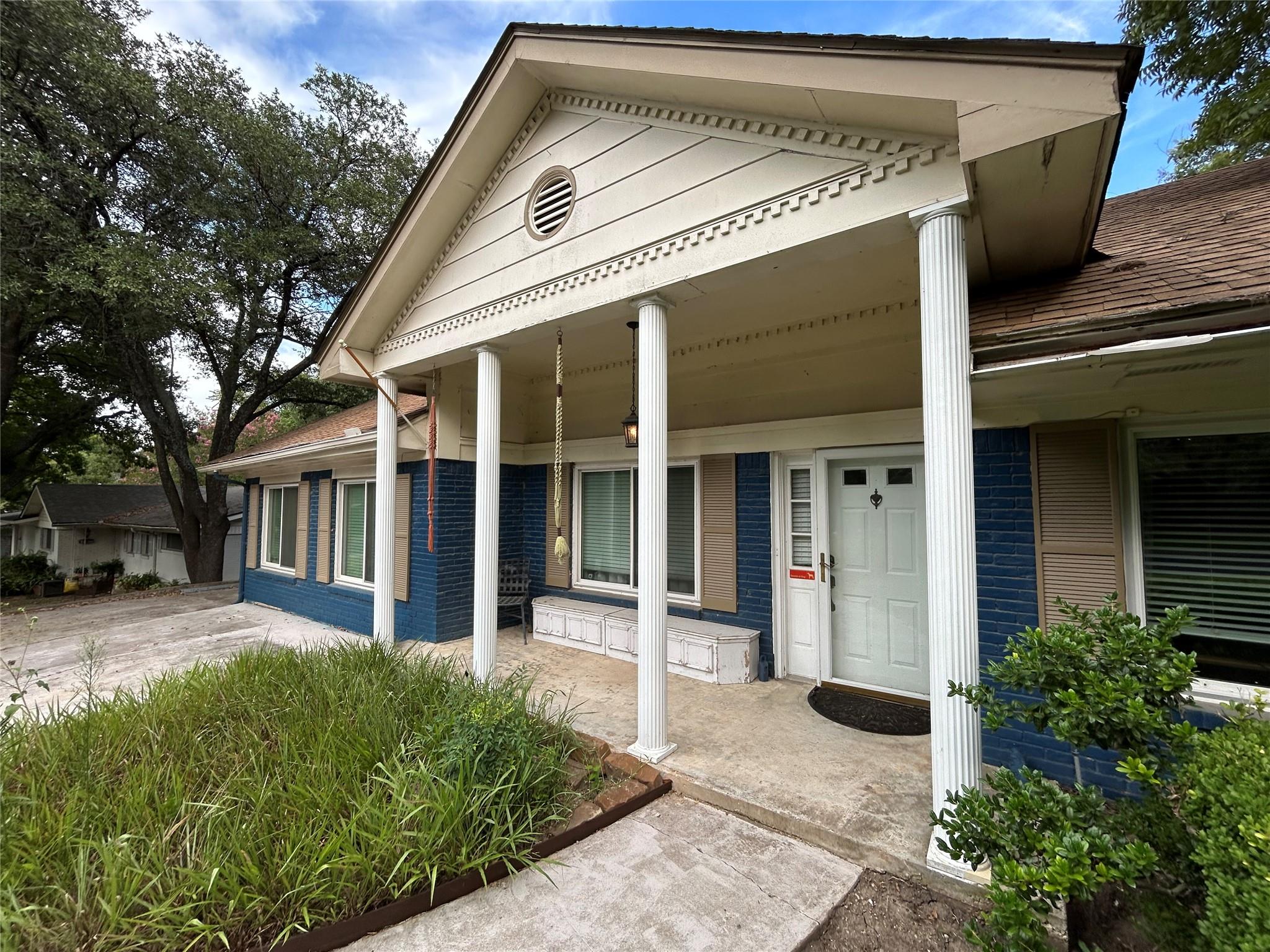 11303 Oakwood Drive Austin TX 78753