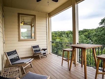 16308 Lake Loop Austin TX 78734