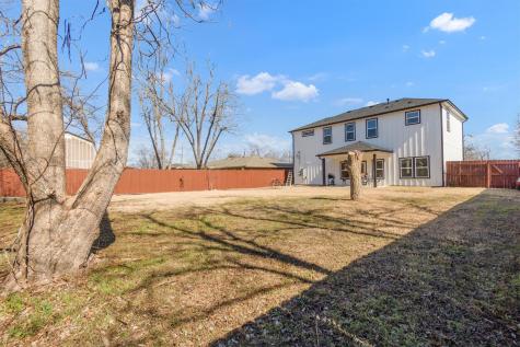 2307 Lathan Lane Taylor TX 76574