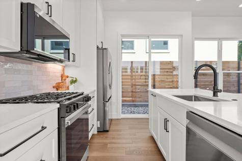 1407 Cedar Avenue Austin TX 78702