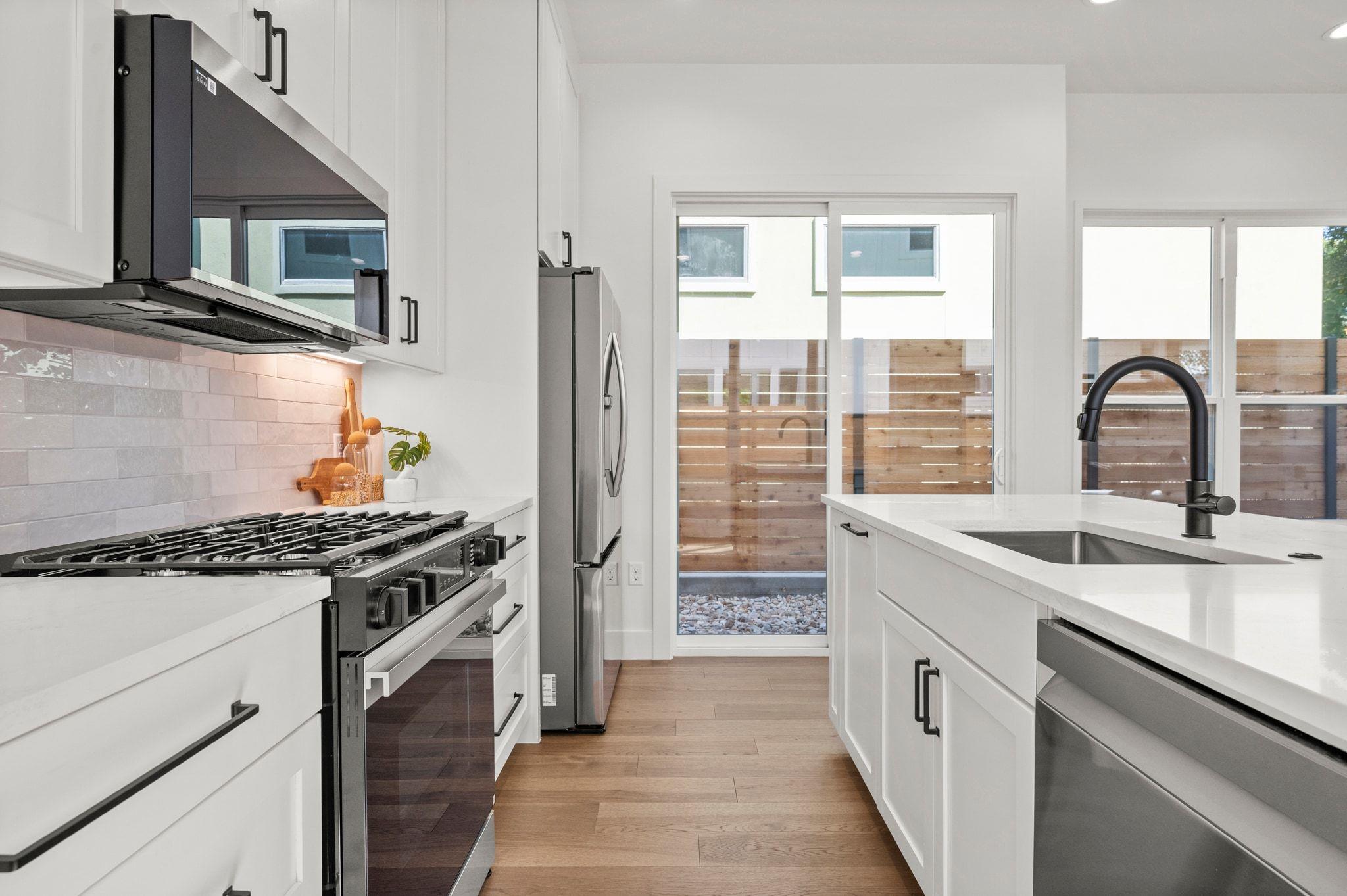 1407 Cedar Avenue Austin TX 78702