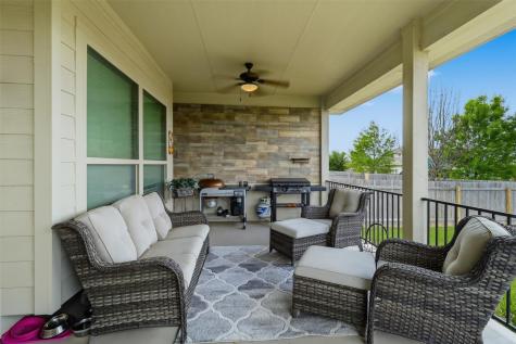 305 Lightcliff Street Hutto TX 78634
