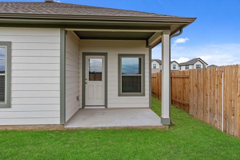 145 Ayres Horn Cedar Creek TX 78612