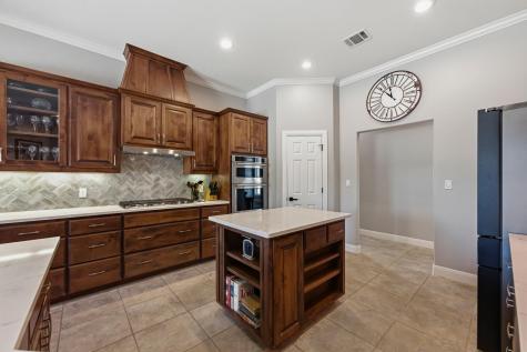214 Trailmaster Circle Driftwood TX 78619