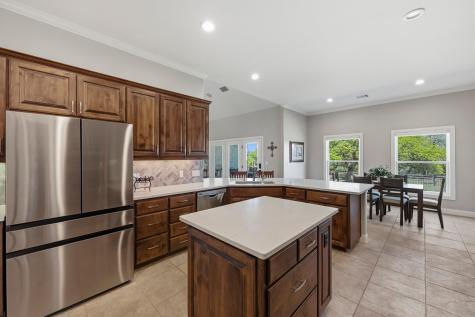 214 Trailmaster Circle Driftwood TX 78619