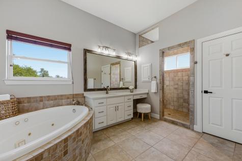214 Trailmaster Circle Driftwood TX 78619
