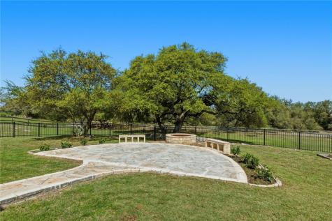 214 Trailmaster Circle Driftwood TX 78619