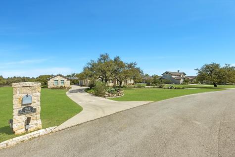 214 Trailmaster Circle Driftwood TX 78619