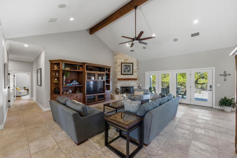 214 Trailmaster Circle Driftwood TX 78619