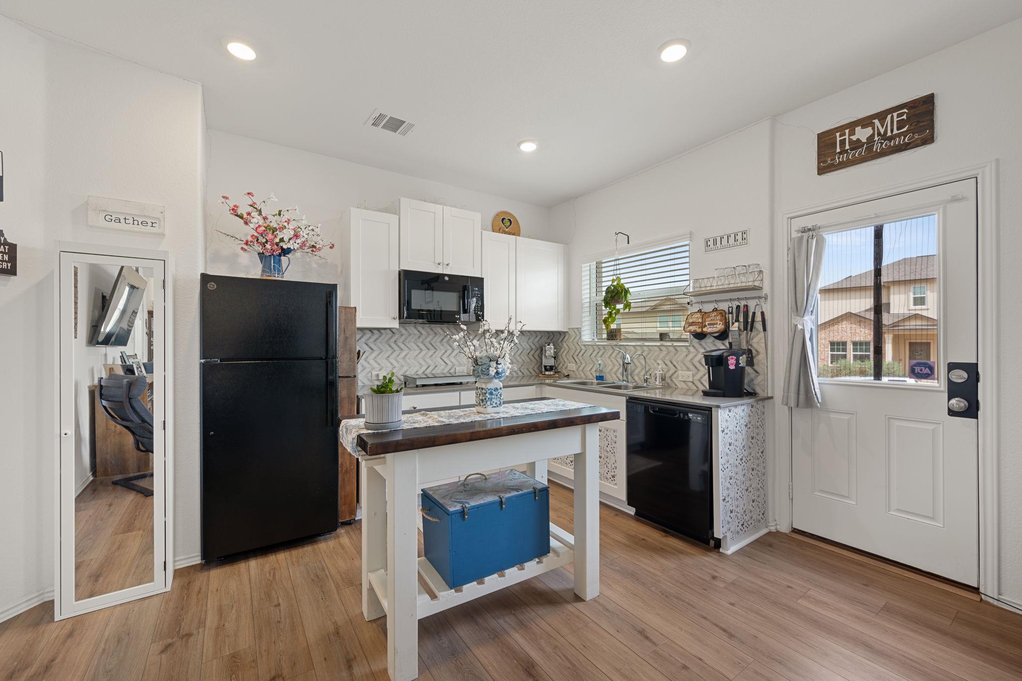 204 Lone Cedar Road Marble Falls TX 78654