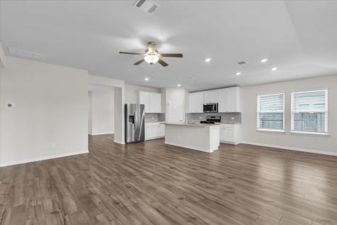 405 Grasslands Trail Hutto TX 78634