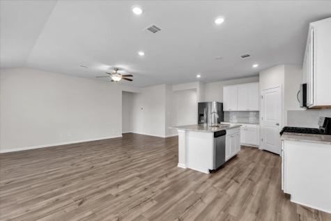 405 Grasslands Trail Hutto TX 78634