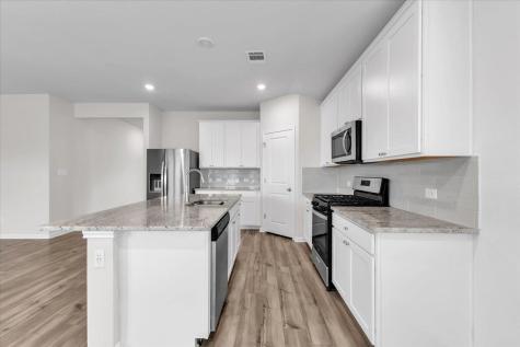 405 Grasslands Trail Hutto TX 78634