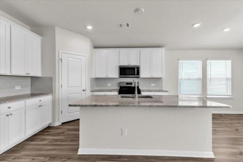405 Grasslands Trail Hutto TX 78634