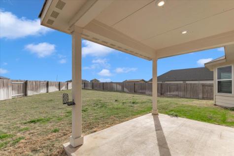 405 Grasslands Trail Hutto TX 78634