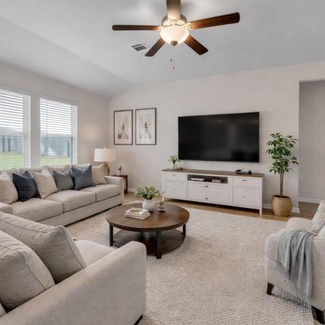 405 Grasslands Trail Hutto TX 78634