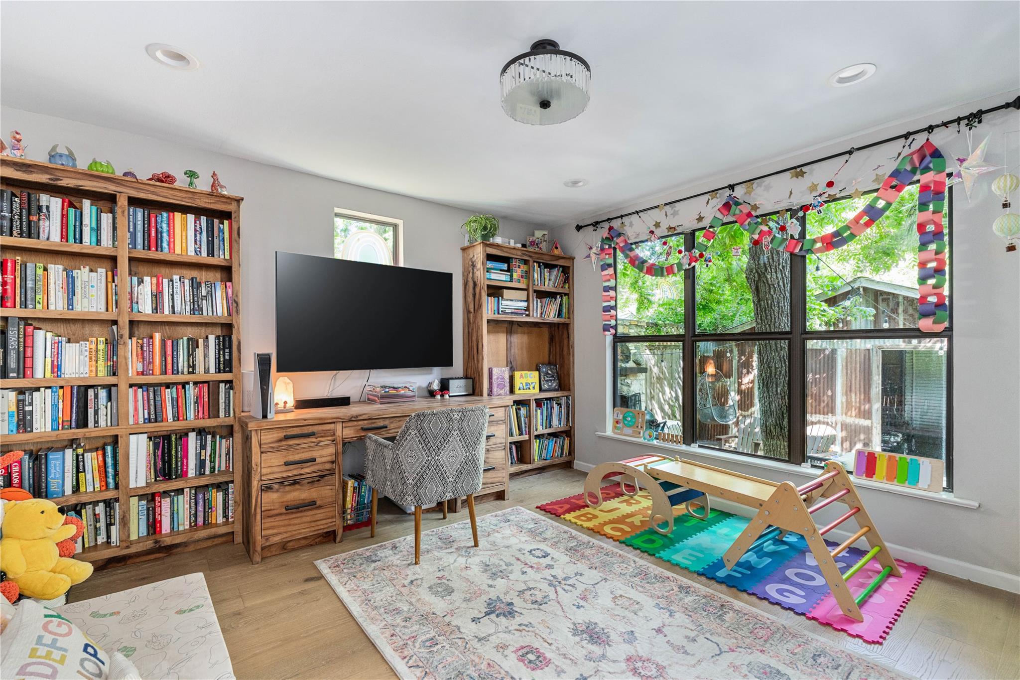 2218 Lindell Avenue Austin TX 78704