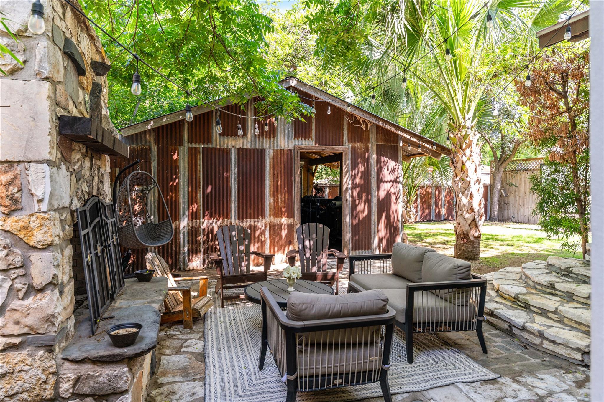 2218 Lindell Avenue Austin TX 78704