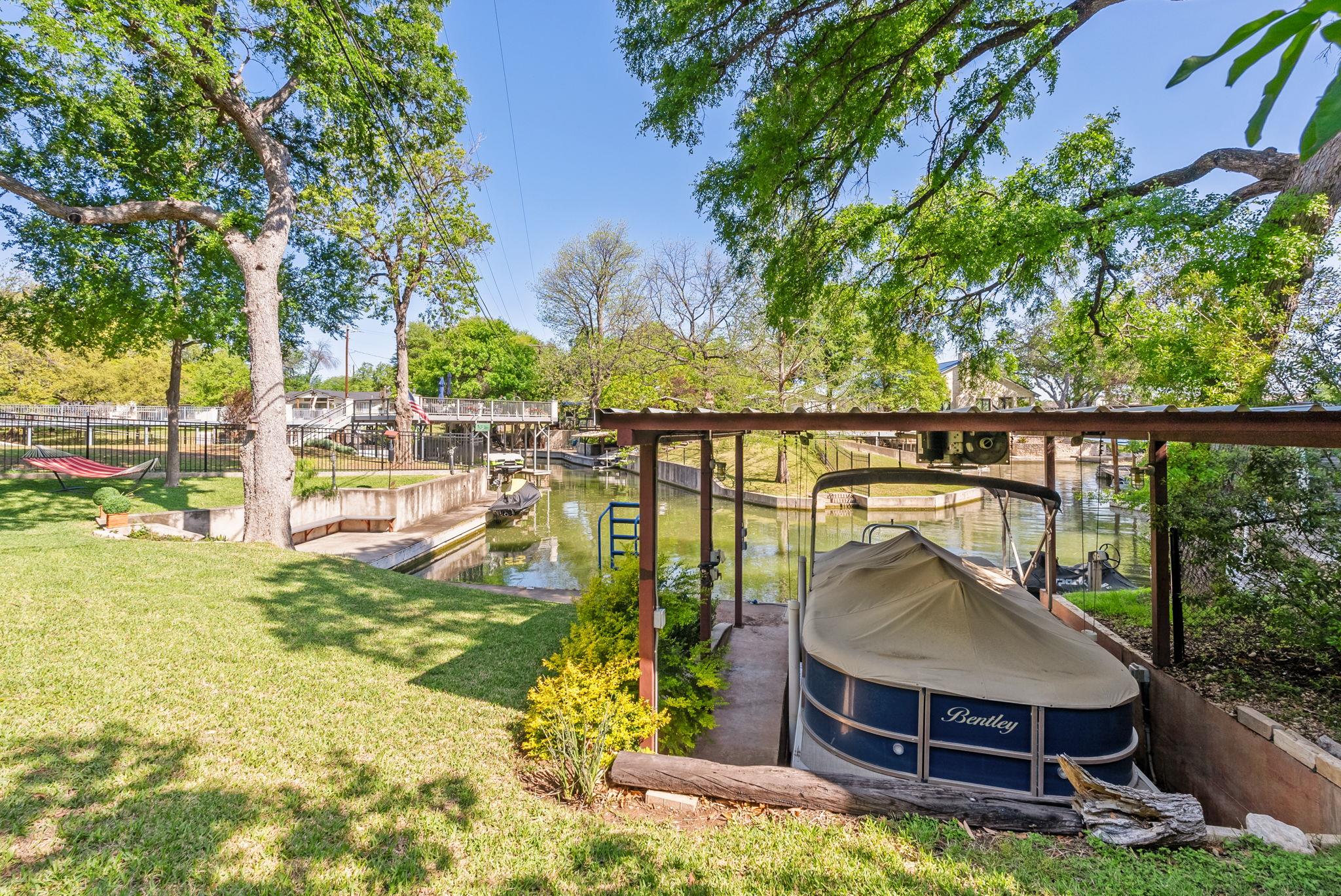 1707 Aztec Trail Kingsland TX 78639