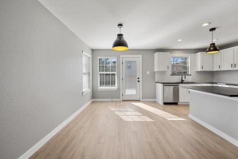 509 Estes Park Taylor TX 76574