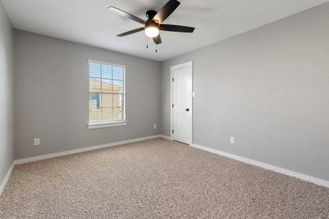 509 Estes Park Taylor TX 76574