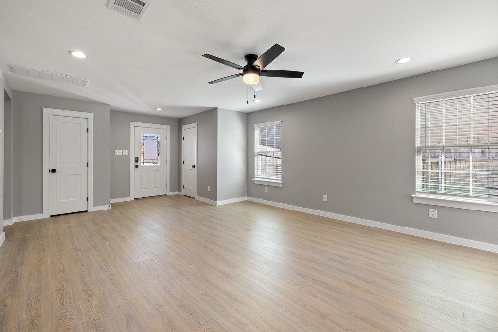 509 Estes Park Taylor TX 76574