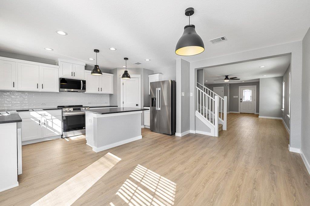 509 Estes Park Taylor TX 76574