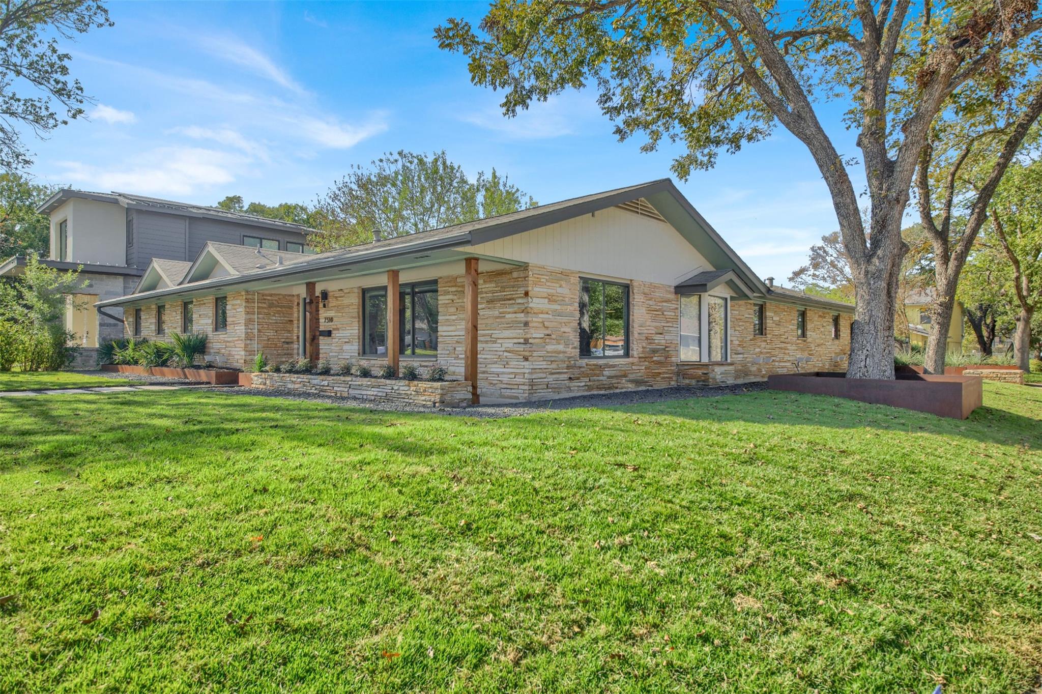 7510 Daugherty Street Austin TX 78757