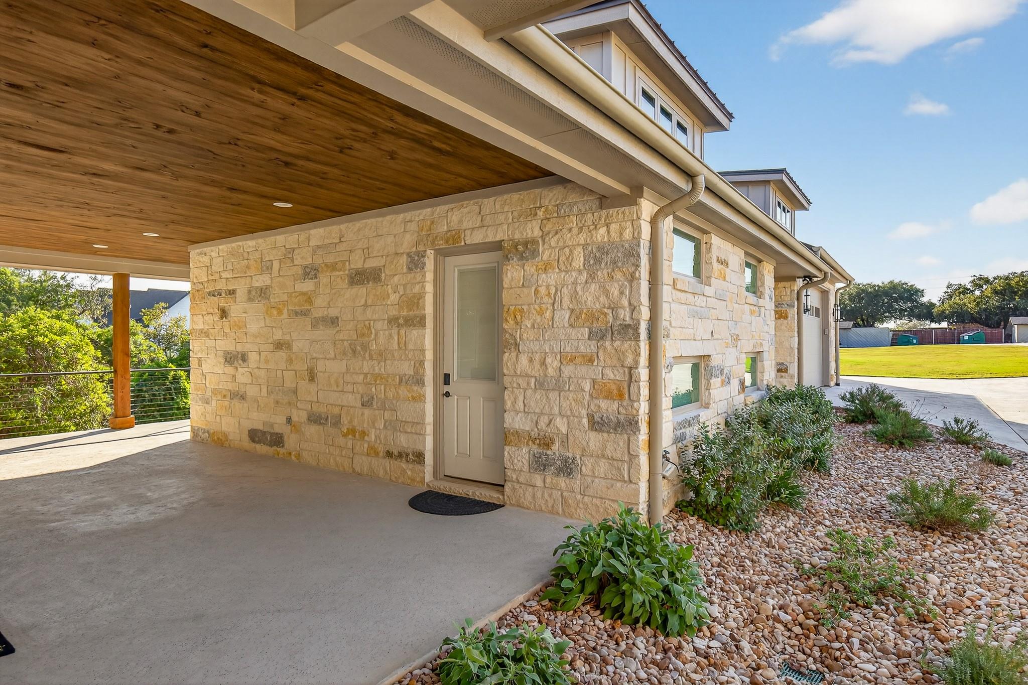 1011 Moss Downs Granite Shoals TX 78654