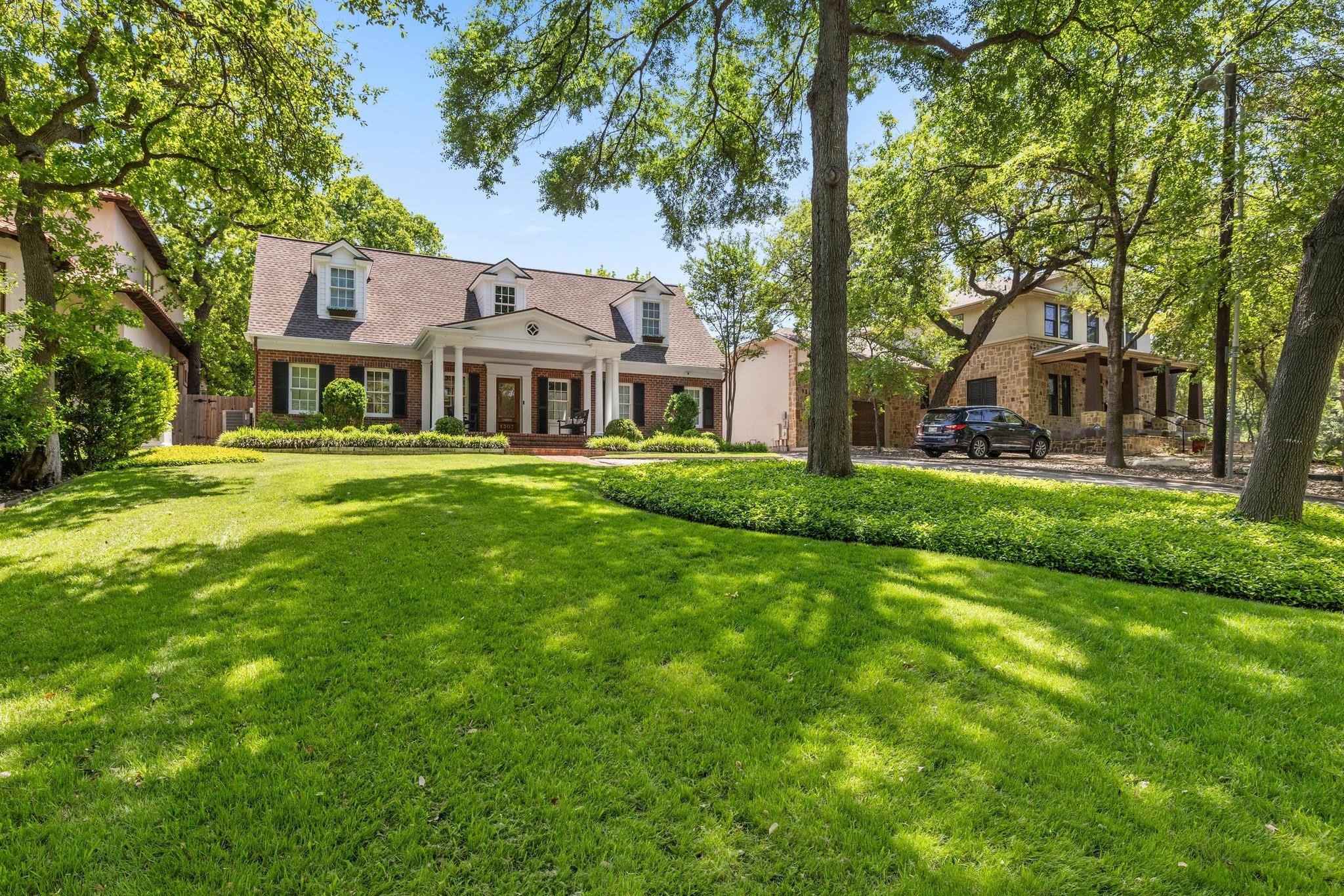 1307 Elton Lane Austin TX 78703