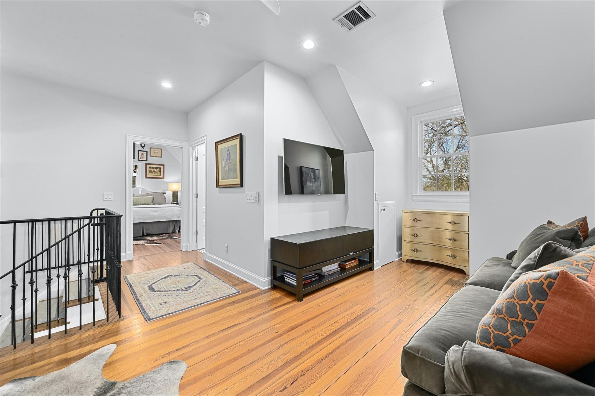 1307 Elton Lane Austin TX 78703